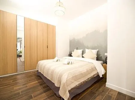 Apartman Comfy Close To Grenelle And Eiffel Tower